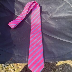 Classy Men’s Seaward and Stearn tie